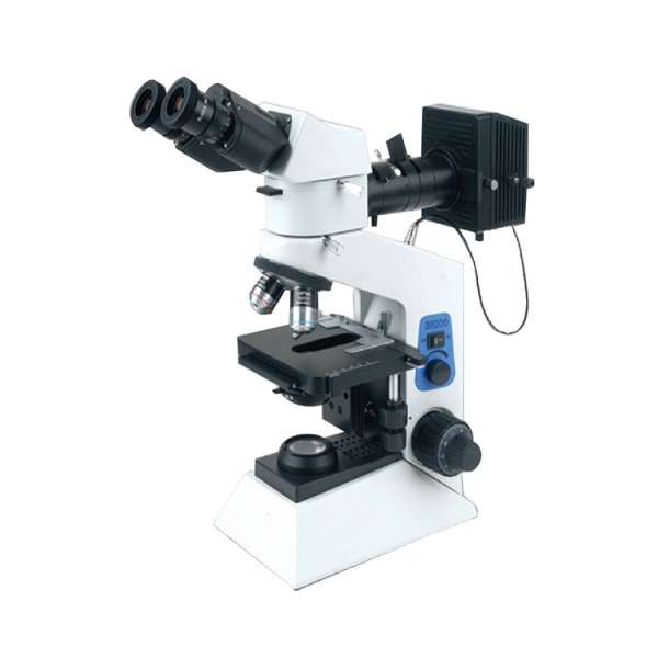 401 Microscopio metallografico verticale trinoculare