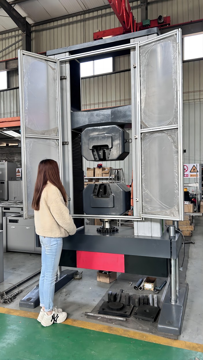 WDW系列500/600kN微機控制機電試驗機