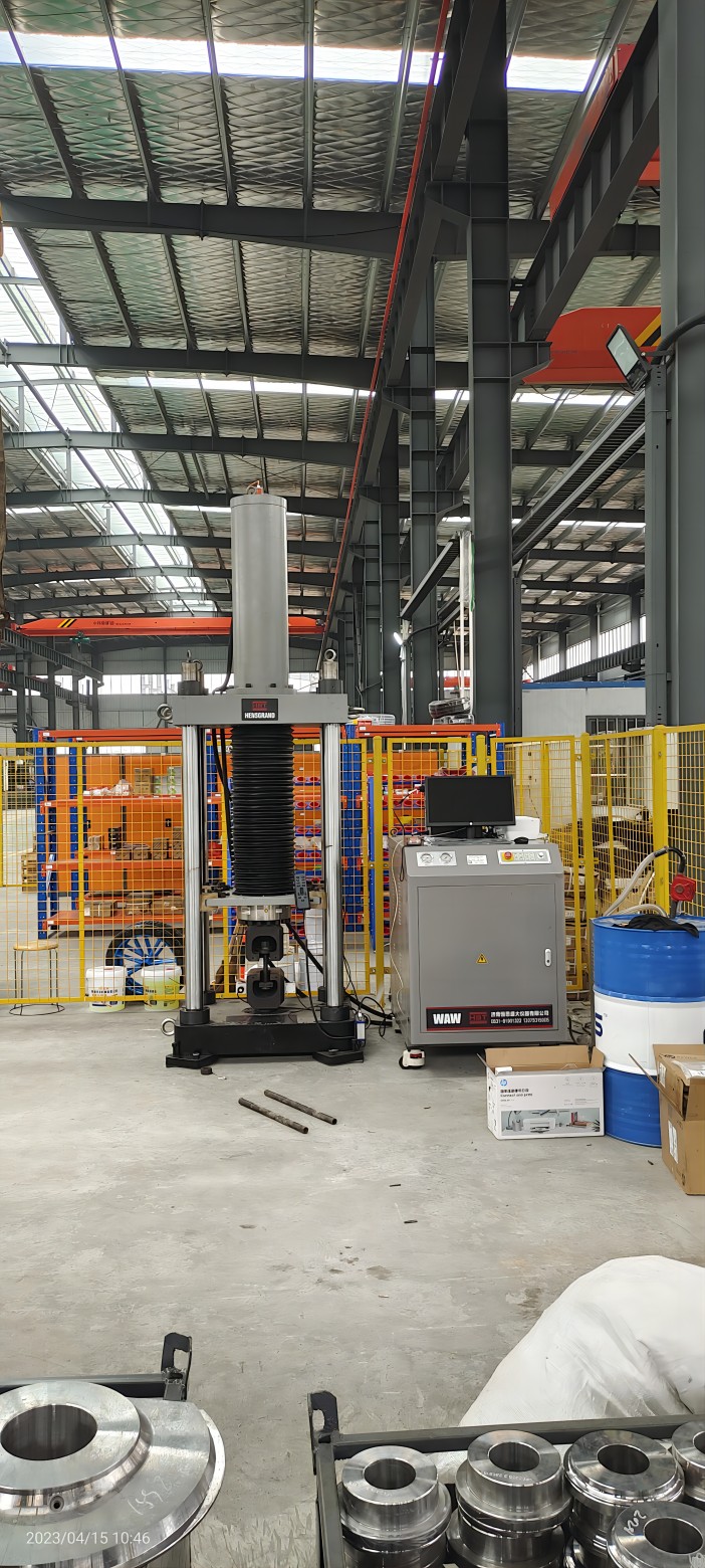 客戶驗收完成-WAW-F系列電液單空間伺服萬能試驗機