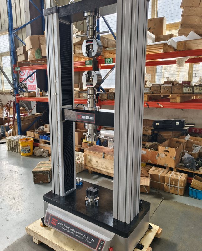 HST WDW-100E 100kN computer control electromechanical universal testing machine on export pallet